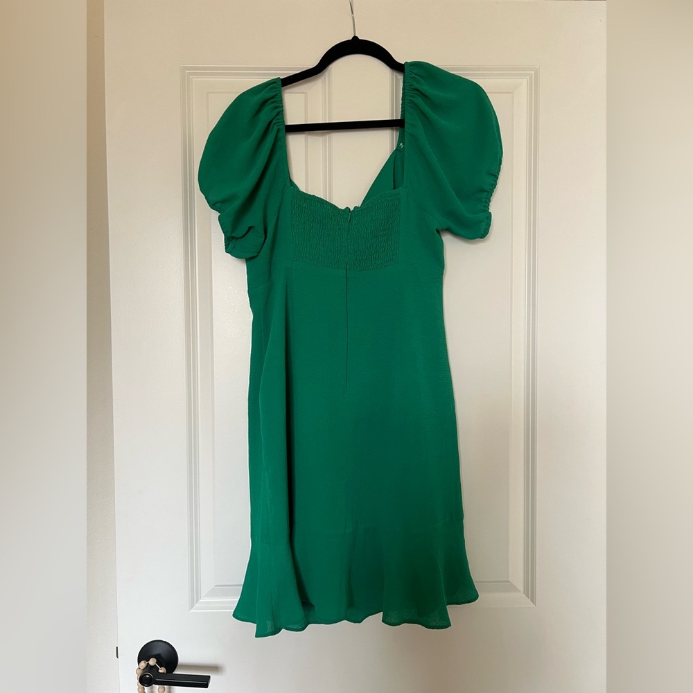 NWT! BCBG Spring Dress - Picture 6 of 8